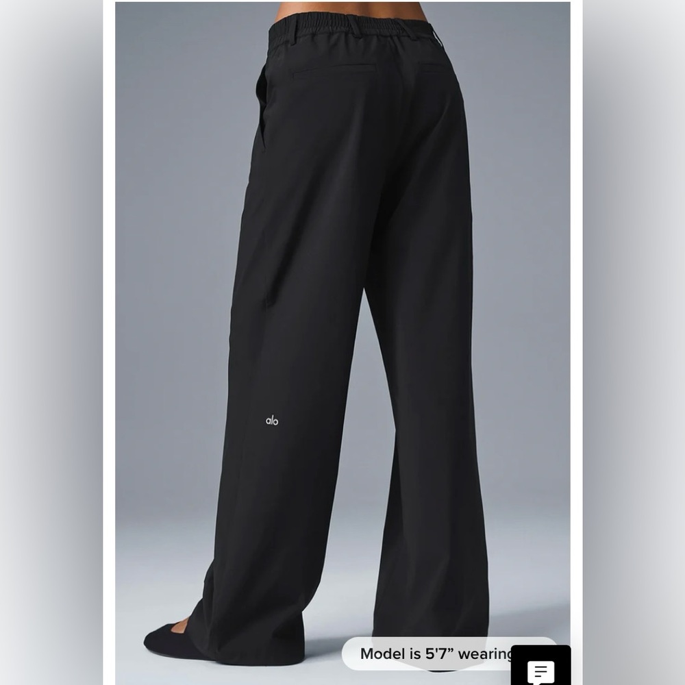 Worn once. ALO High Waist Pursuit Trouser.